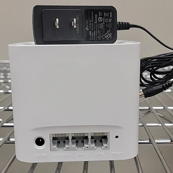 TP-Link Router HX220 AX1800 Mesh Excellent Condition Tested Works. - Picture 4 of 6